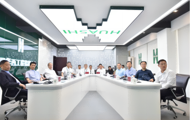 蔣錫培拜會(huì)四川華西集團(tuán)黨委書記、董事長楊斌
